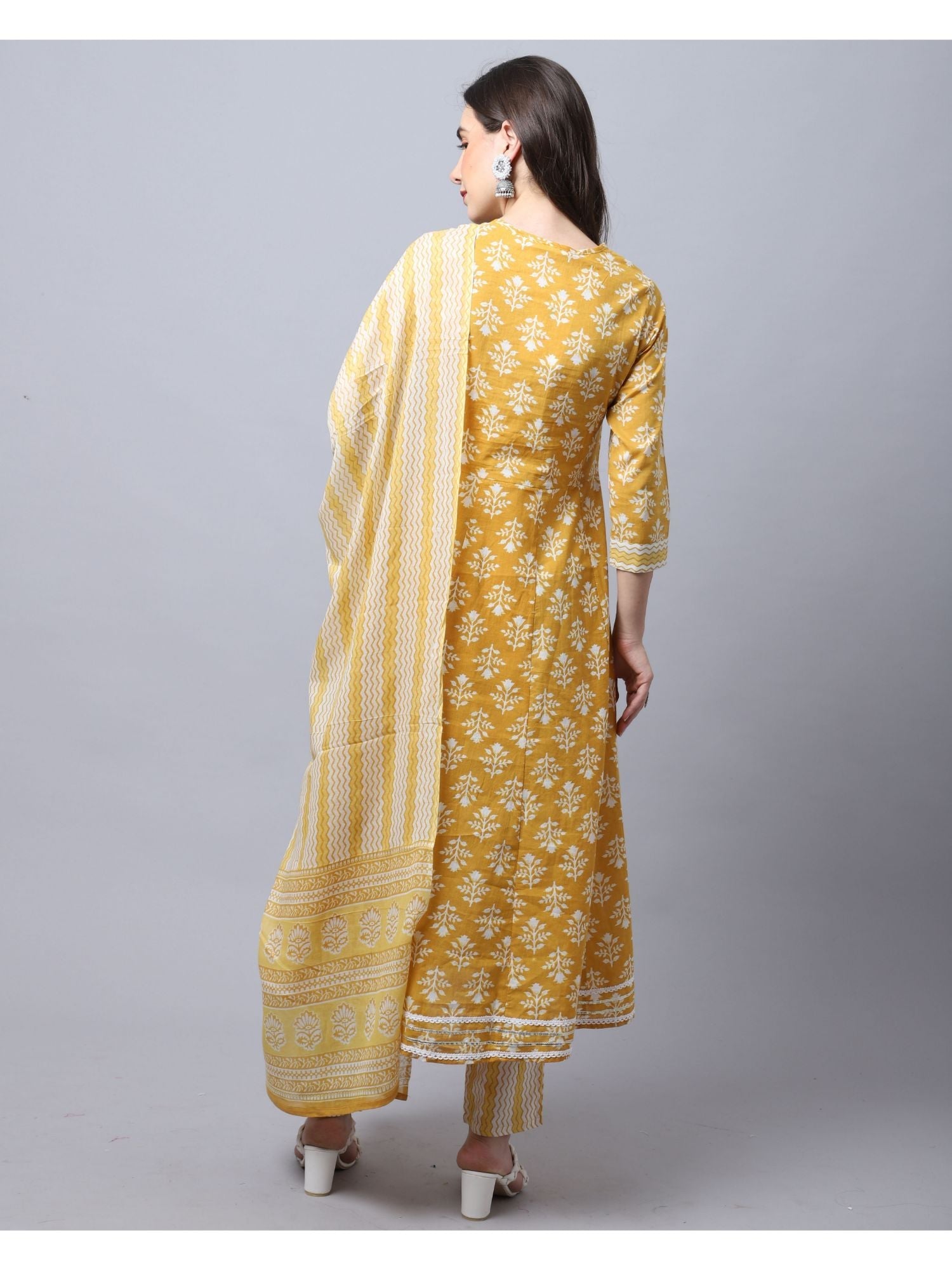 Cambric Cotton Jaipuri Printed Kurta With Dupatta - Mustard